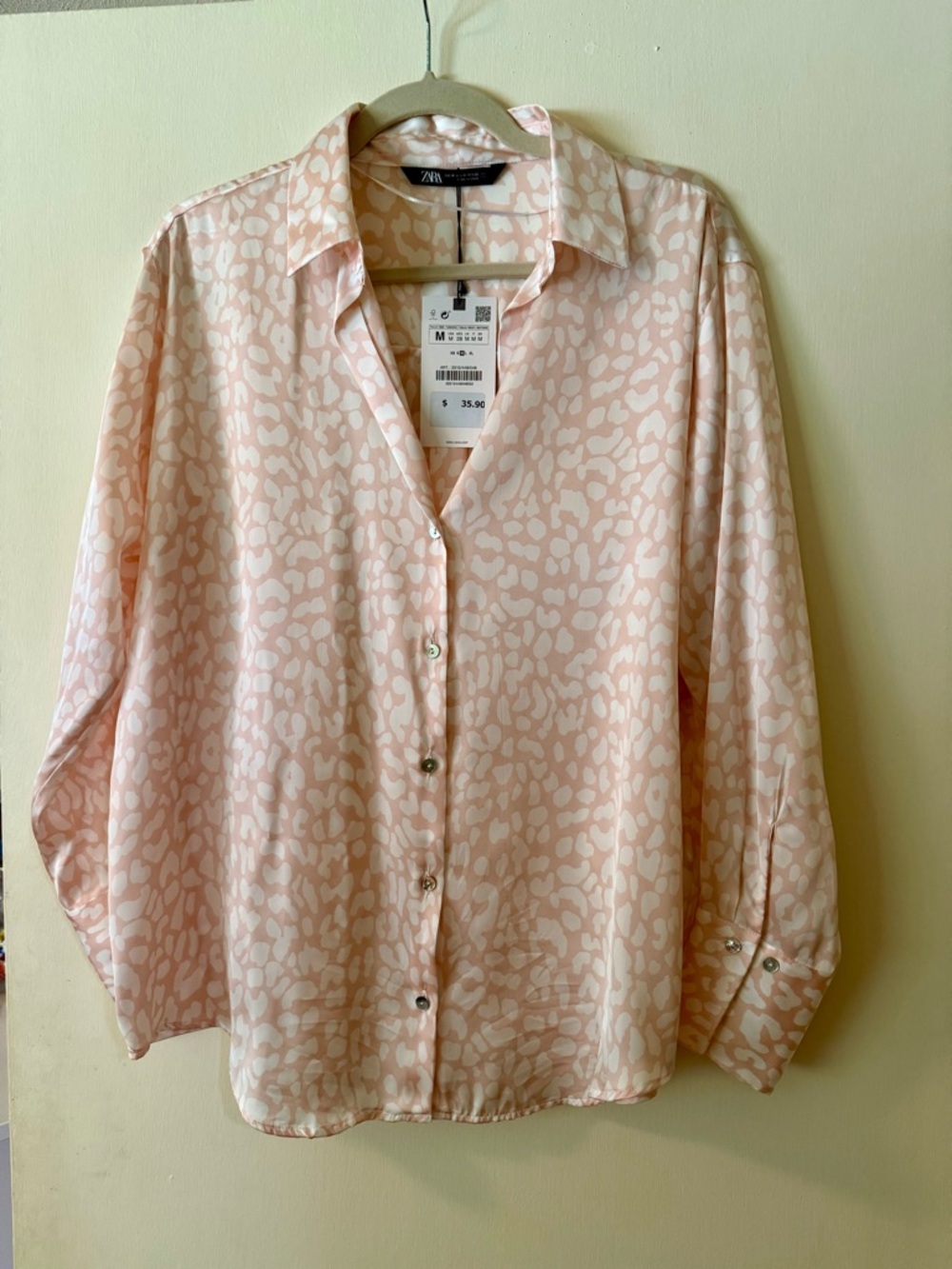 ZARA Women’s Light Pink Printed Button-Down Blouse